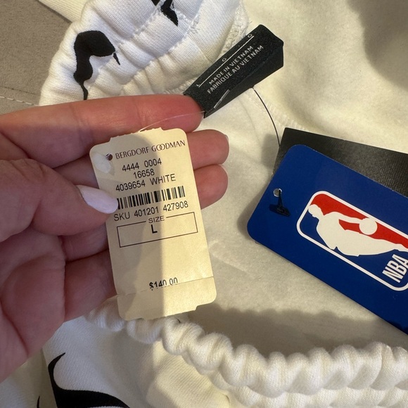 Kith men’s sweatshirt collaboration with NBA - Picture 5 of 16